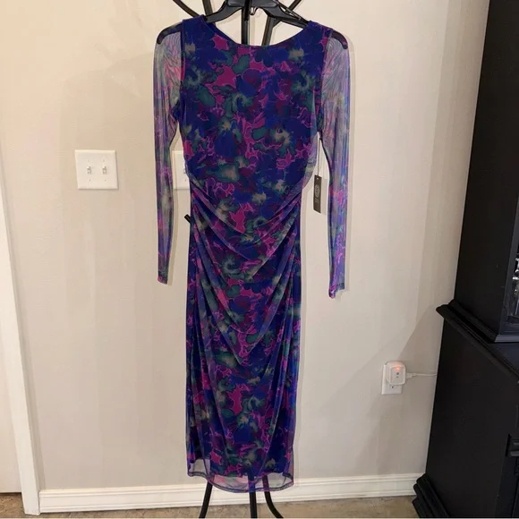 NWT -Vince Camuto - Floral Midi Dress Size 4 - Picture 3 of 12